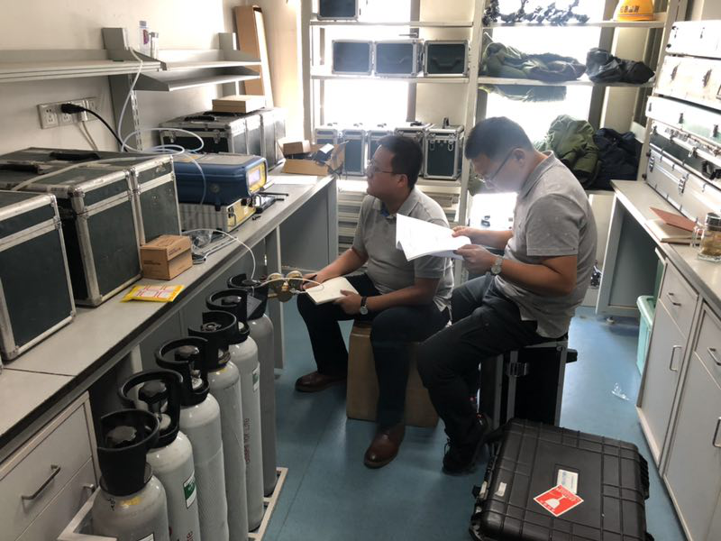 內(nèi)蒙古環(huán)境監(jiān)測(cè)站地標(biāo)現(xiàn)場驗(yàn)證工作