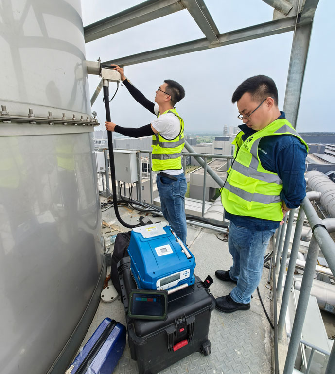 配合湖北環(huán)境監(jiān)測站進行非甲烷總烴項目現(xiàn)場測試